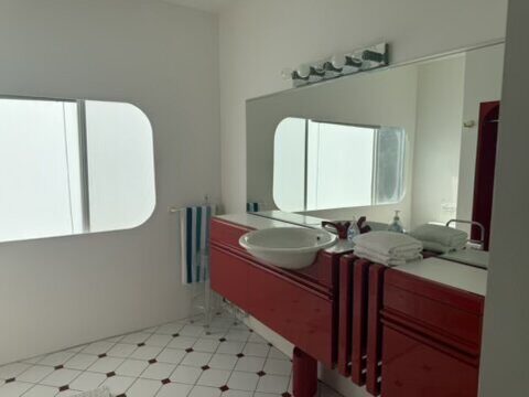 King Mirror Room